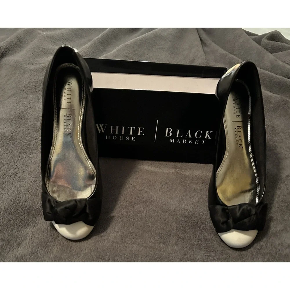 White House Black Market Ballet Style Black Patent White Toes Flats, Size 7 - Picture 2 of 10